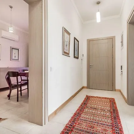 Ani Aparthotel 3*