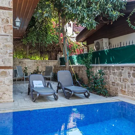 Ani Pansiyon Apart 3*