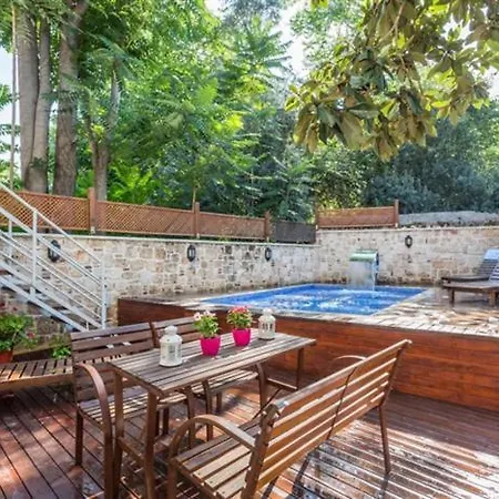 Ξενοδοχείο με διαμερίσματα Ani Αττάλεια